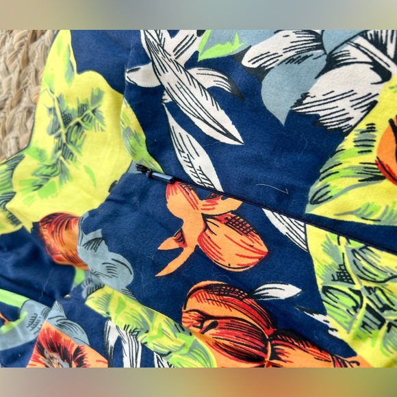 FRENCH Connection • Wizard Strapless Tropical Mini Dress • 8 - Picture 6 of 9